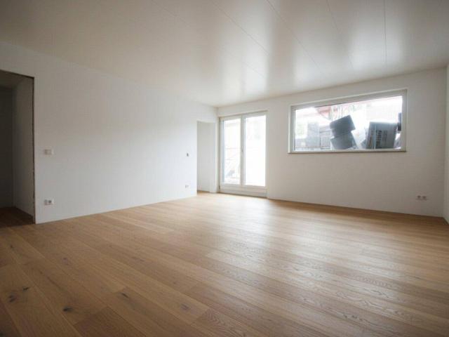 ERSTBEZUG | Wunderschöne, hochwertige 3 Zimmer Wohnung in kleinem Ziegel Wohnbauprojekt | Terrasse & Garten | TOP 1
