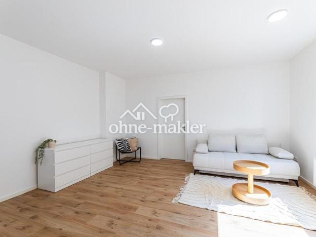 Erstbezug! Wunderschöne 2 Zimmer Wohnung mit Balkon!