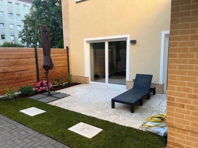 Erstbezug! Wunderschöne 3 Zimmer Doppelhaushälfte mit Terrasse und Garten
