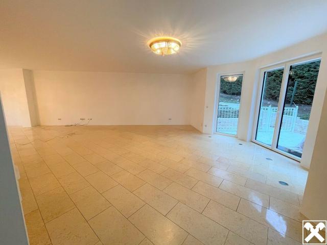 Erstbezug! Tolles Wohnhaus oder Büro in den Weinbergen! Provisionsfrei!
