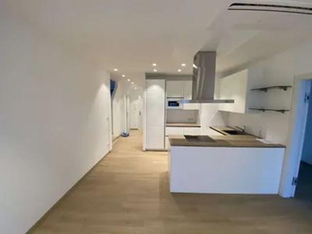 ERSTBEZUG top ausgestattete 3 Zimmer Maisonettewohnung mit Terrasse, Nähe Bahnhof Floridsdorf