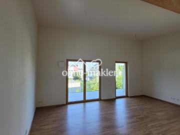 ERSTBEZUG – Traum am Cospudener See: 2 Raum Wohnung mit Sonnenbalkon, EBK und TG Stellplatz