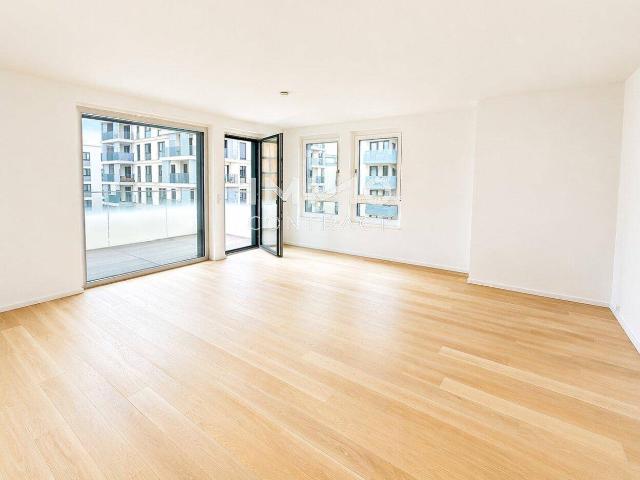 Erstbezug und provisionsfrei: 3 Zimmer mit 2 Balkone Luxuriös Wohnen im exklusiven Prachtgarten