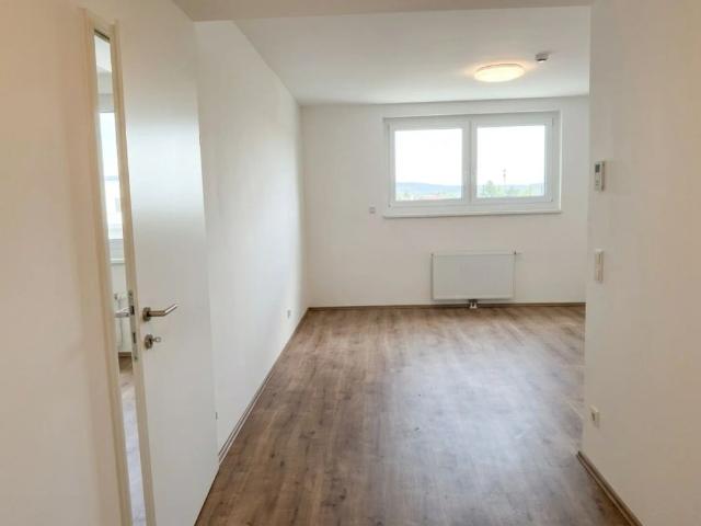 Erstbezug über den Dächern – Moderne 2 Zimmer Dachgeschosswohnung