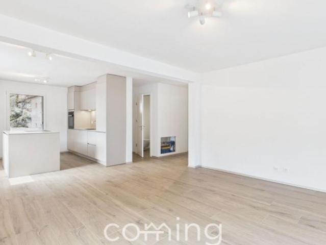 Erstbezug: zentrale 4.5 Zimmer Mietwohnung in Naters mit Balkonen