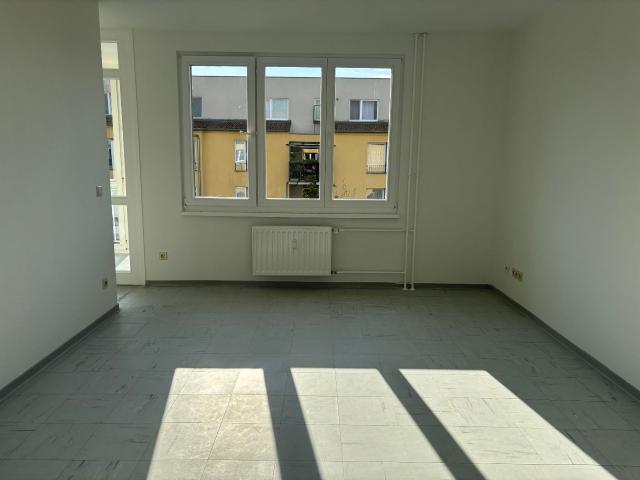 Erste eigene Wohnung im schönen Kirchsteigfeld in Potsdam! NUR für EINE Person!