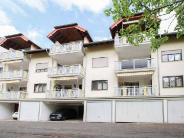 Erste Mainlage in Kelsterbach lichtdurchflutete DG Wohnung mit Main Taunusblick inkl. Stellplatz