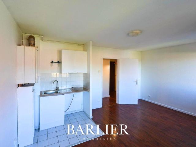 Erstein Studio de 26m2 avec parking et cave