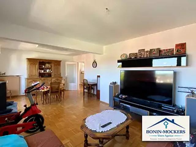 Erstein 67150 Achat / Vente appartement 3 pièces t3 au dernier étage parking