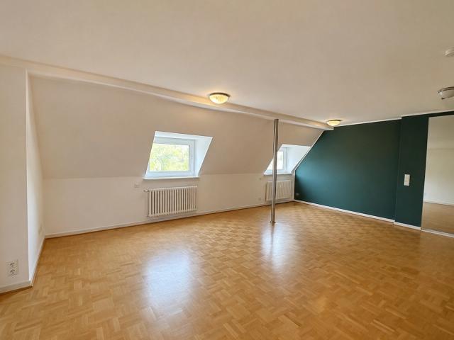 Erstklassig ausgestattete 2 Zimmer Wohnung