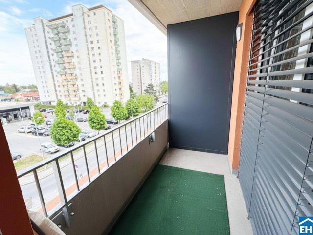 Erstklassige 2 Zimmerwohnung mit Freifläche nahe Center West und Strassganger Bad