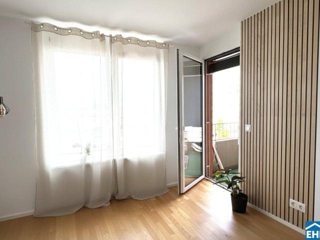 Erstklassige 2 Zimmerwohnung mit Freifläche nahe Center West und Strassganger Bad
