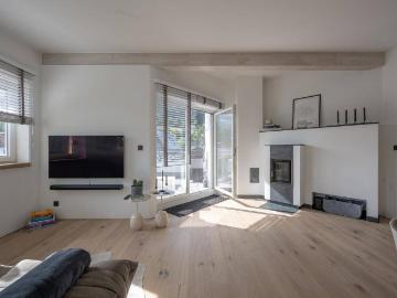 Erstklassige 4 Zimmer Wohnung mit Terrasse!