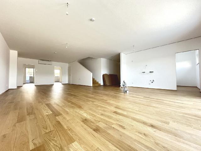 Erstklassige Maisonetten Wohnung