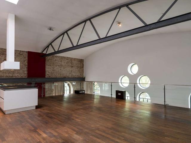 Erstmalig am freien Markt. Traumhaftes Loft im Industrial Stil im historischen Zechenensemble