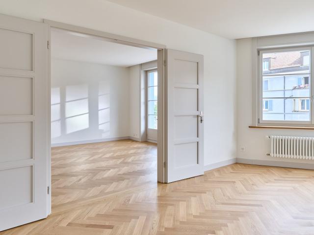 Erstvermietung Exklusive 4,5 Zimmer Wohnung mit Gartensitzplatz