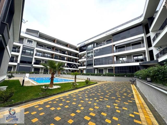 Ersan Özdemir İnşaattan Havuzlu Sitede Lüks Kiralık 2+1 Daire