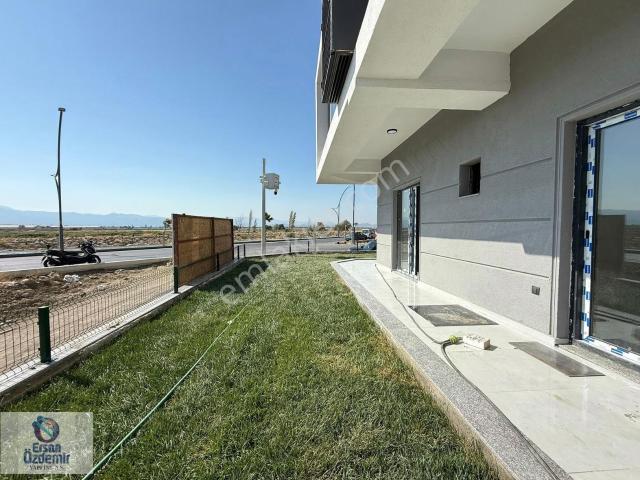 Ersan Özdemirdn Altınkumda Vega Konutunda Bahçe Katı Kiralık 1+1