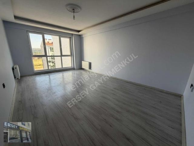 Ersev'den Çamlıca'da Kiralık 2+1, 100m², Ebeveyn Banyolu Daire
