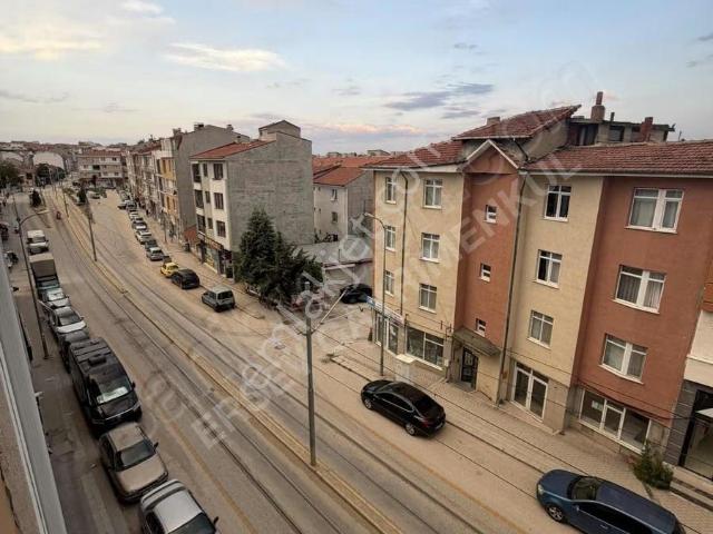 Ersev'den Sınırsız Kredili Çamlıca Mah. Cadde Üzerı Geniş 2+0