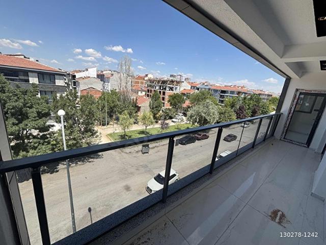 ERSEV'DEN SİTE İÇİ 2+1 ÖNÜ PARK GENİŞ BALKON LANSMANA ÖZEL FİYAT
