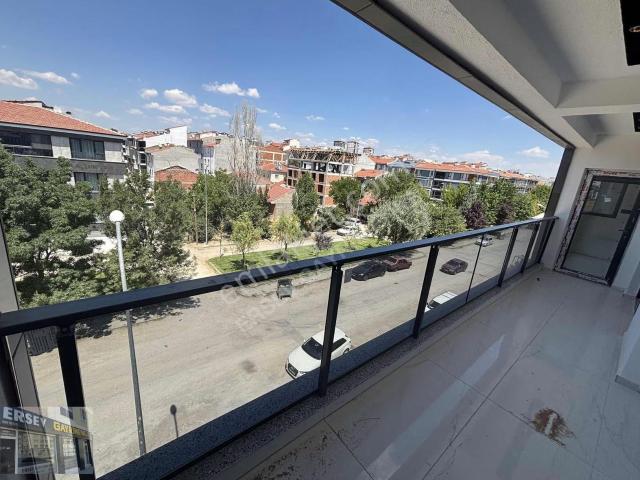 Ersev'den Site İçi 2+1 Önü Park Geniş Balkon Lansmana Özel Fiyat