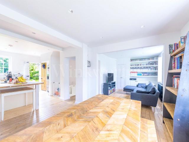 Erskine Hill, London NW11, 3 bed semi detached house to rent, £3,250 pcm | PrimeLocation