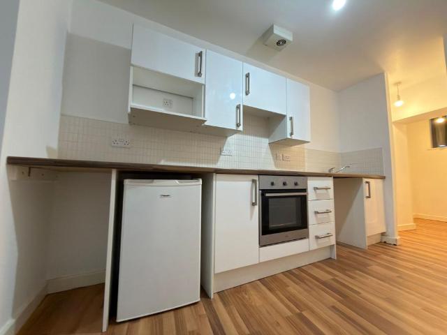 Erskine Street, Leicester LE1 Studio to rent £605 pcm £140 pw