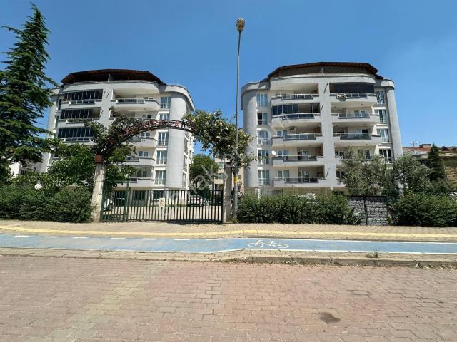 Ertuğrul Mahallesi Metroya Yakın Site İçinde 3+1 Satılık Daire