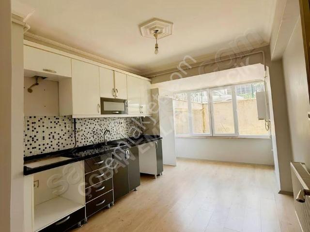 Ertuğrulgazi Mah.' De 2+1 Masrafsız 115m2 Geniş Satılık Daire