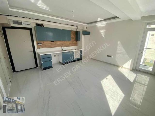 Ertuğrulgazi'de 3 Üncü Kat Satılık Lüks 1+1 Daire 55m²