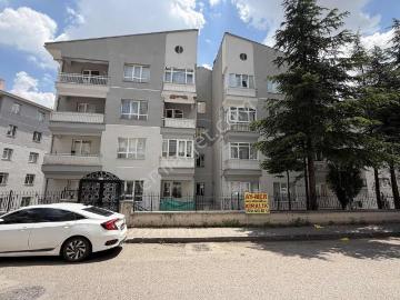 Ertugrul Gazi Mah. 3+1 Site İçerisinde Bakımlı Kiralık Daire