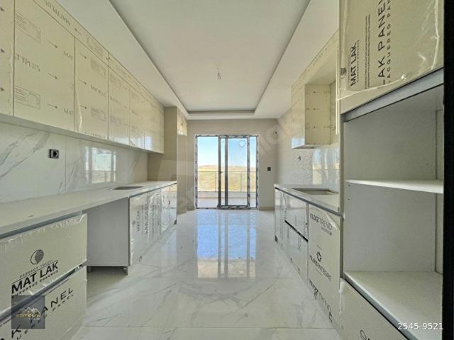 ERTEKİN EMLAK'TAN PURSAKLAR DEVLET HAST YAK SİTE İÇERİSİNDE TERAS BALKON'LU G.ODALI 4+1 LÜKS DAİRE