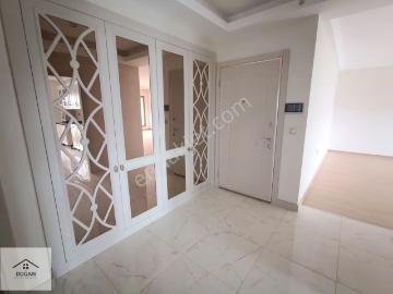 Eryaman Mevaşehir'de 4+1 Ara Katta Kiralık Geniş Lüx Daire