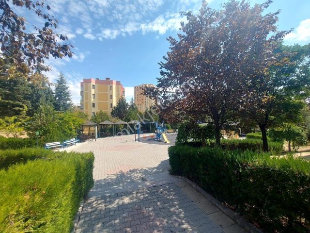 'eryaman Efor'dan 130 M2 Metro Yanı 3+1 Kiralık Daire.