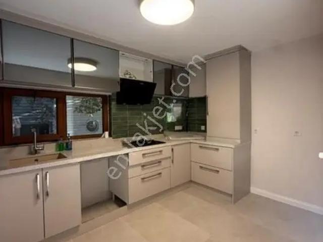 Eryaman'da Site İçinde 5+1 Kiralık Müstakil Villa