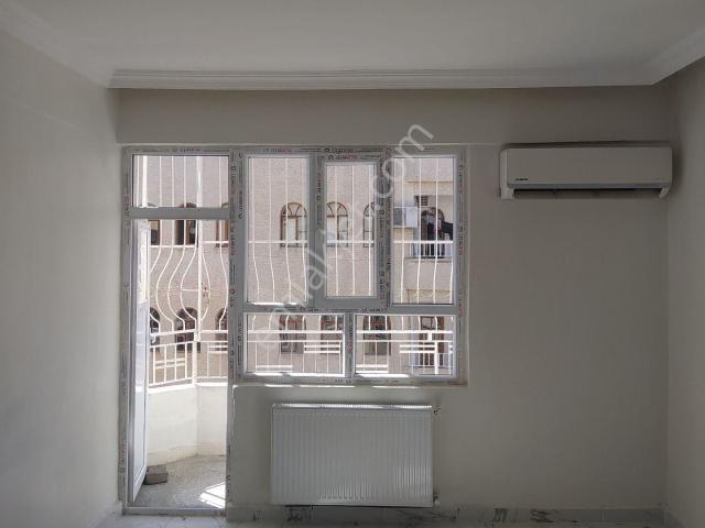 Eryavuz Dan Merkezi Yerde,4 Oda,4 Balkonlu,arakat,ful,13 Bin Tl Kiracılı
