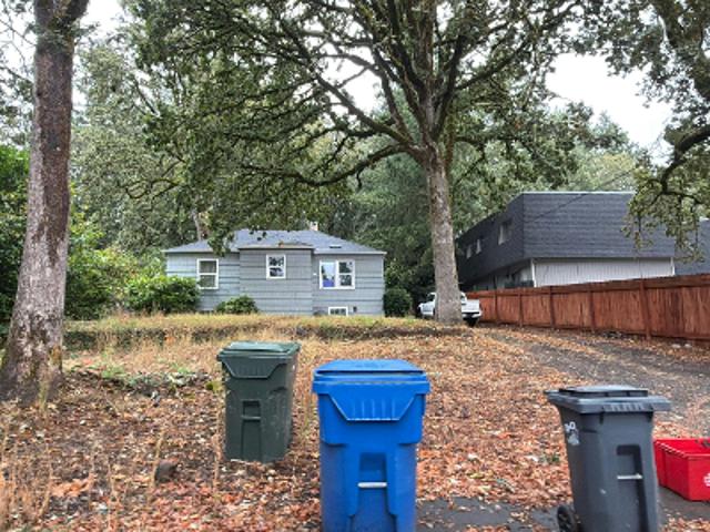 Ewald Ave S
