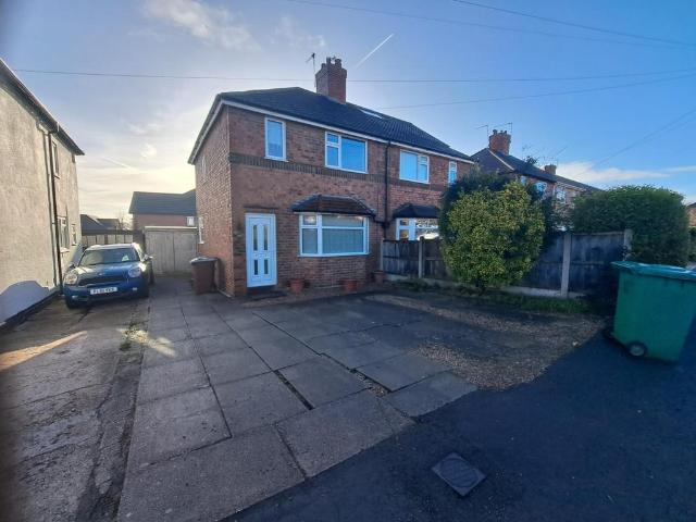 Ewell Road, Nottingham. 3 bed semi detached house to rent £1,150 pcm £265 pw