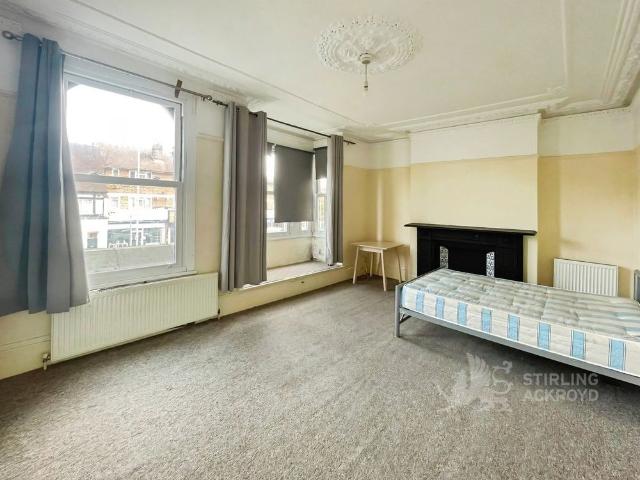 Ewell Road, Surbiton, KT6 7AQ