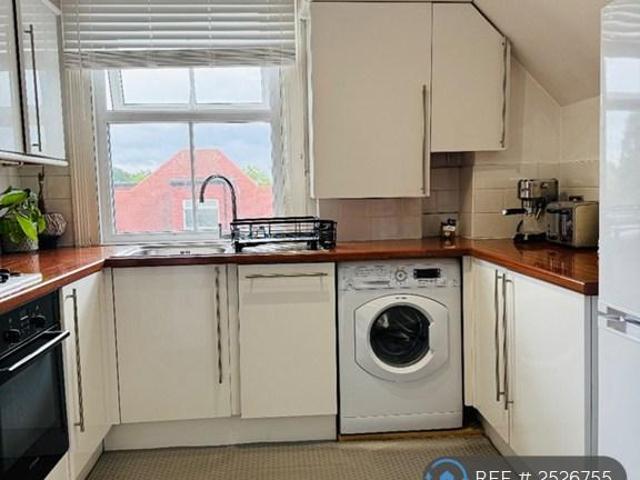 Ewell Road, Surbiton, KT6 1 bed flat to rent £1,480 pcm £342 pw