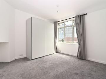 Ewell Road, Surbiton KT6, 1 bed flat to rent, £1,300 pcm | PrimeLocation