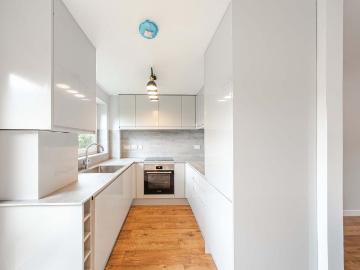 Ewell Road, Surbiton, KT6 2 bed ground floor flat to rent £1,750 pcm £404 pw