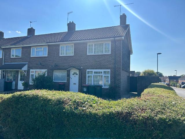 Ewhurst Road, Crawley RH11, 3 bed property to rent, £2,000 pcm | PrimeLocation