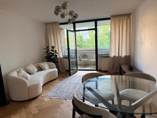 ewly Renovated 1 Bedroom Apartment in Golzheim — Modern & Move In Ready, Dusseldorf Amsterdam Apartments for Rent