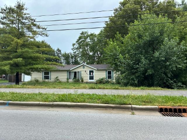 Etna Ave
