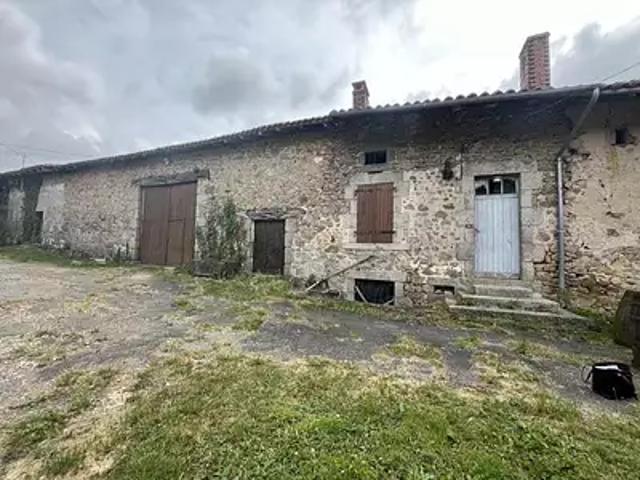 Etouars 24360 Achat / Vente maison 2 pièces t2 parking
