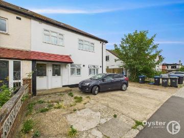 Eton Avenue, Wembley, HA0 4 bed apartment to rent £2,500 pcm £577 pw
