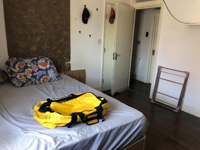 Eton Avenue, Hounslow TW5 Studio to rent £900 pcm £208 pw
