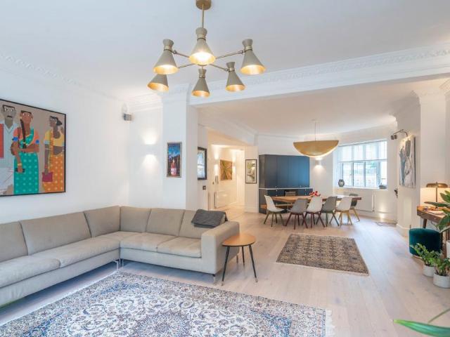 Eton Court, Belsize Park 4 bed apartment to rent £8,450 pcm £1,950 pw